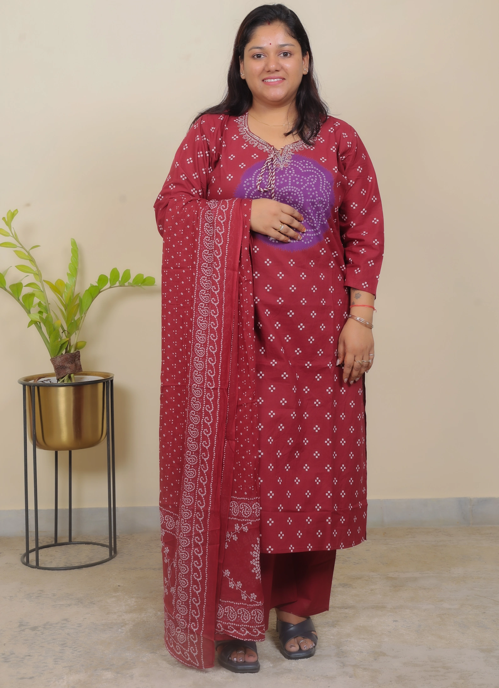 Three-piece ethnic set maroon straight-cut kurta